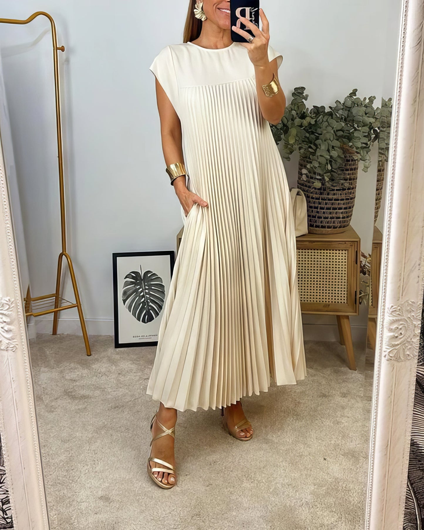 Vestido plisado sencillo sin mangas